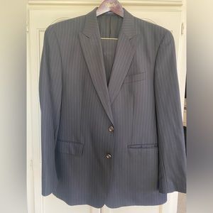Men’s Black Pinstripe Ralph Lauren Suit Size 44R